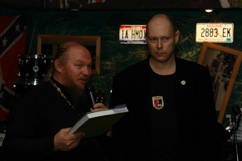 qHUXR1vEScg.jpg